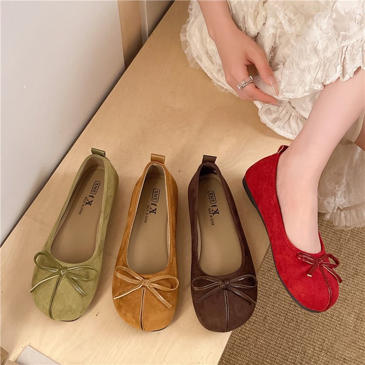 French retro style bow-tie shallow slip-on shoes for women, 2026 autumn fashion versatile comfortable slip-on loafers for women French retro style bow-tie shallow slip-on shoes for women, 2026 autumn fashion versatile comfortable slip-on loafers for women