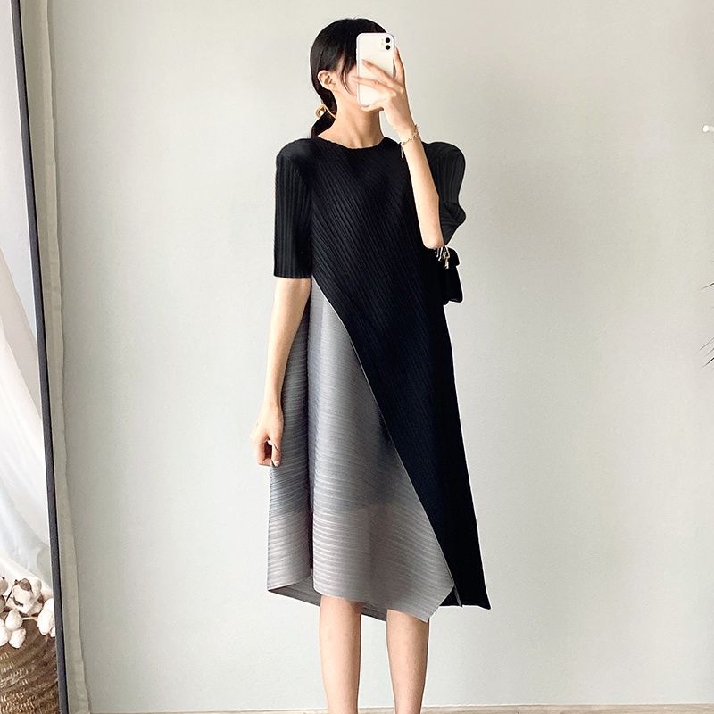 Miyake Pleated Dress 2026 Plus-Size Women's Slim-Fit New Fashion Women's Dress with Color-Blocking