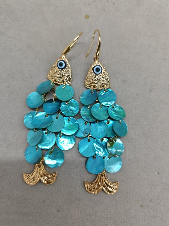 Pendientes de borla de concha geométrica redonda, estilo de vacaciones junto al mar, gancho para la oreja, pendientes de todo fósforo de moda, sentido de clase alta de nicho