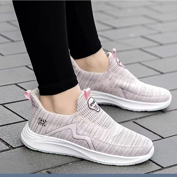 2024 casual shoes women's low-top breathable middle-aged autumn and winter non-slip sneaker women's daily hiking sneaker wholesale 2024 casual shoes women's low-top breathable middle-aged autumn and winter non-slip sneaker women's daily hiking sneaker wholesale