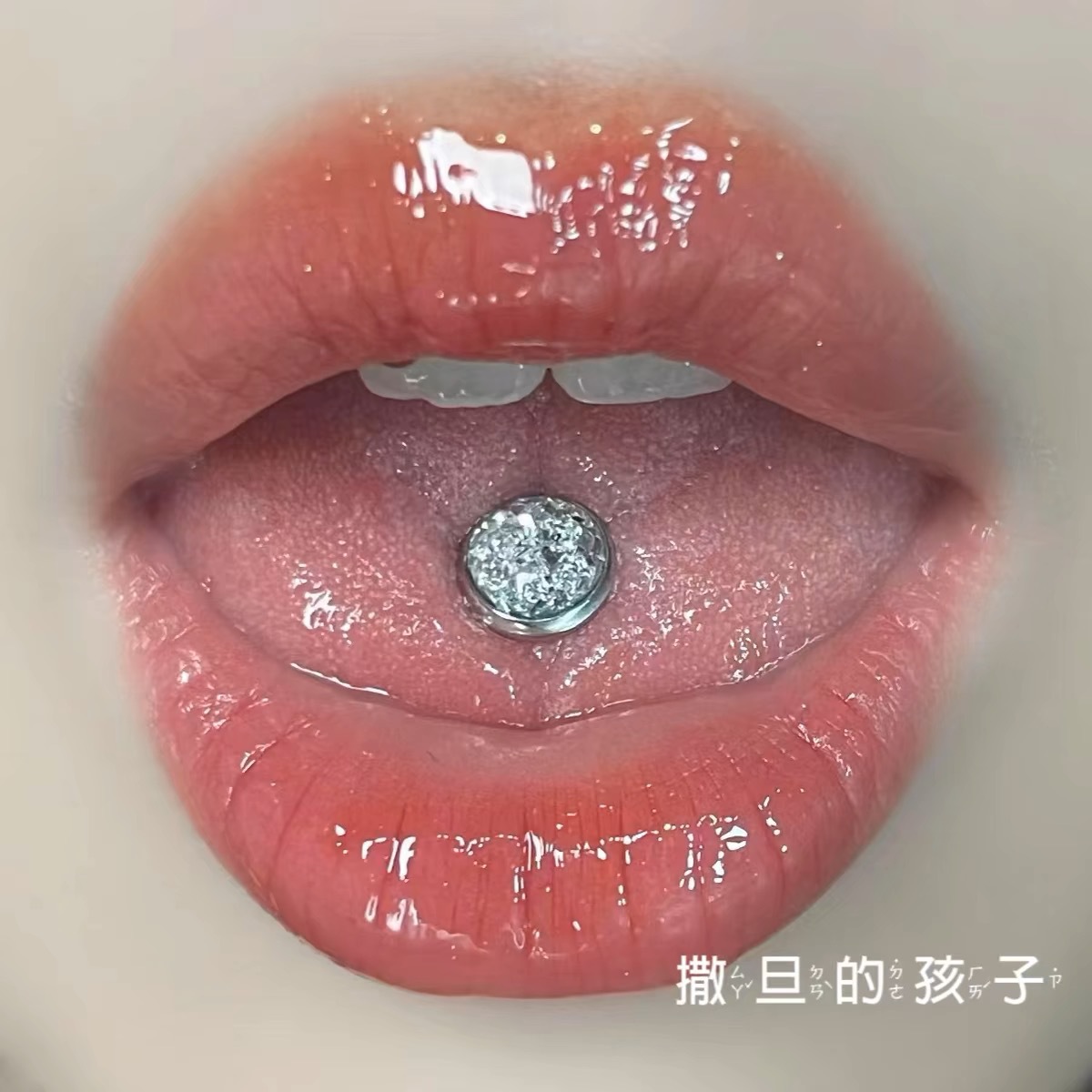 Pointed titanium steel lip stud product view