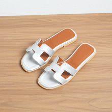 ƽ����ЬŮ�⴩�ٴ�����ļ���a����Ьܛ�כ���һ����ɳ����ЬŮ