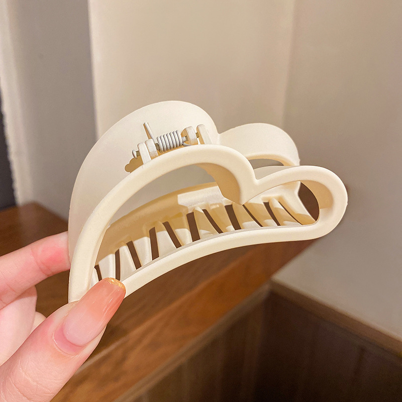 Clip de agarre grande de alta calidad para mujer 2025 primavera nuevo temperamento horquilla de pelo en la parte posterior de la cabeza clip de tiburón horquilla tocado