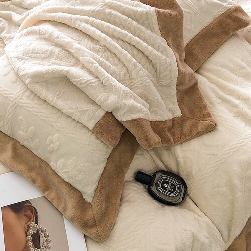 ins wabi-sabi style milk velvet four-piece set a type waffle sheet quilt cover bed sheet winter Nantong home textile three-piece set