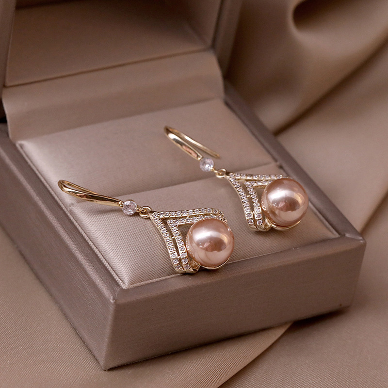 Fashionable geometric retro elegant earrings pearl