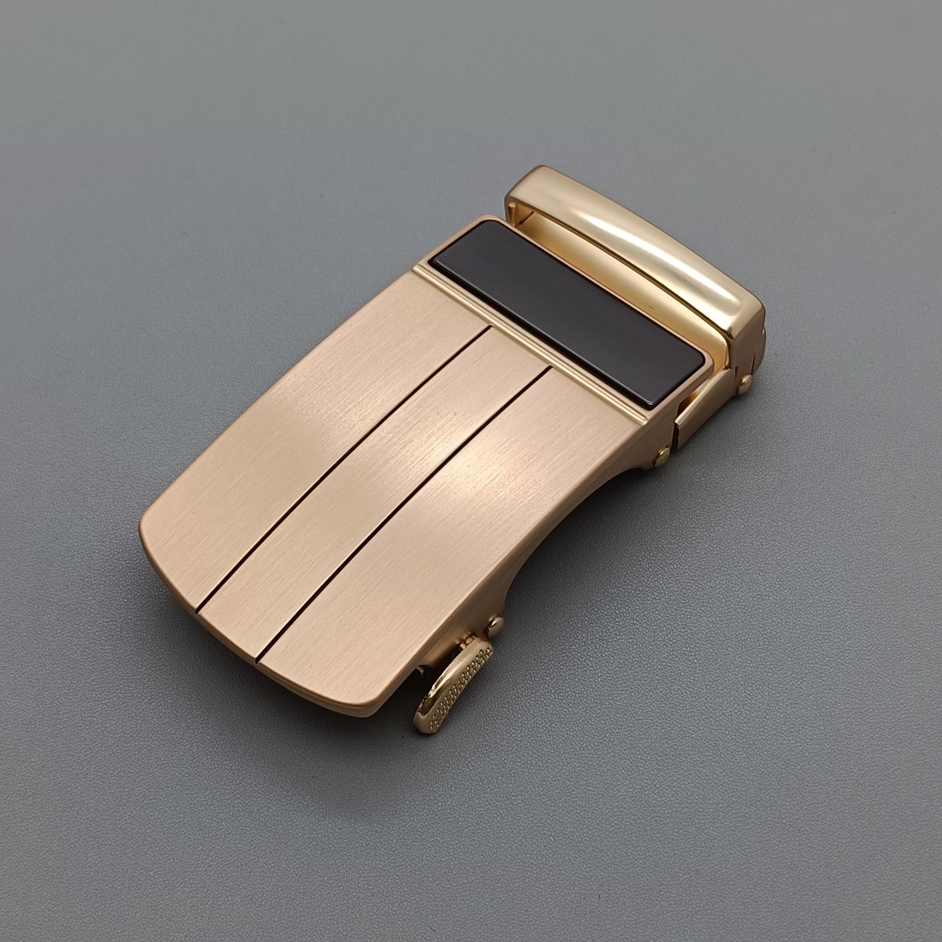 Hebillas de cinturón de acero inoxidable al por mayor, hebillas de cinturón de acero inoxidable, hebillas automáticas de aleación de zinc, hebillas de cinturón de 3,5 metales de alta gama para hombres transfronterizos