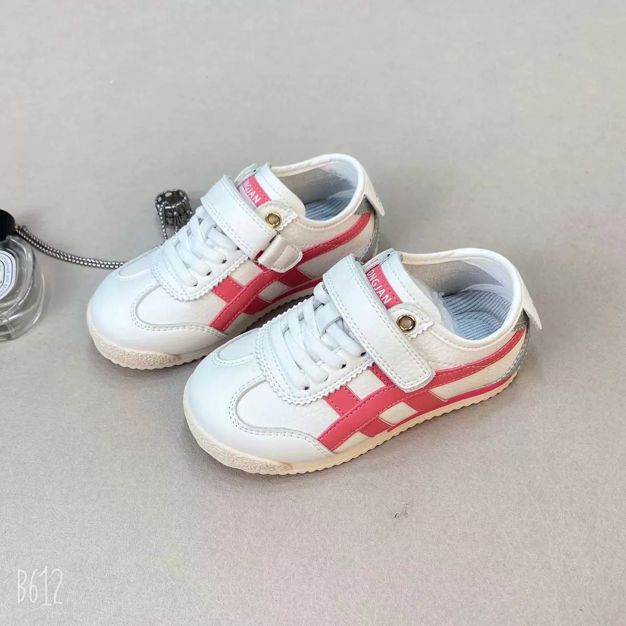 2024 осень новые детские кеды на липучке для мальчиков, Forrest Gump стиль, для мальчиков и девочек, повседневные кеды