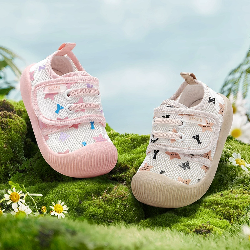2024 новые детские кроссовки для мальчиков и девочек Летняя мягкая подошва нескользящая детская обувь сетчатые дышащие сандалии