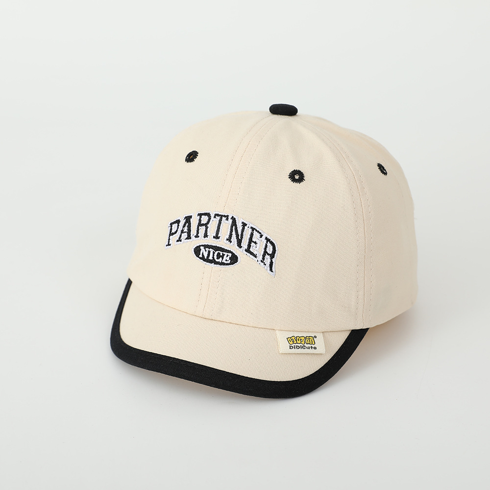 Sombreros de bebés bordados de letras primavera y otoño para niños sombreros de bordes cortos para niños sombreros de béisbol para bebés sombreros de marea de béisbol