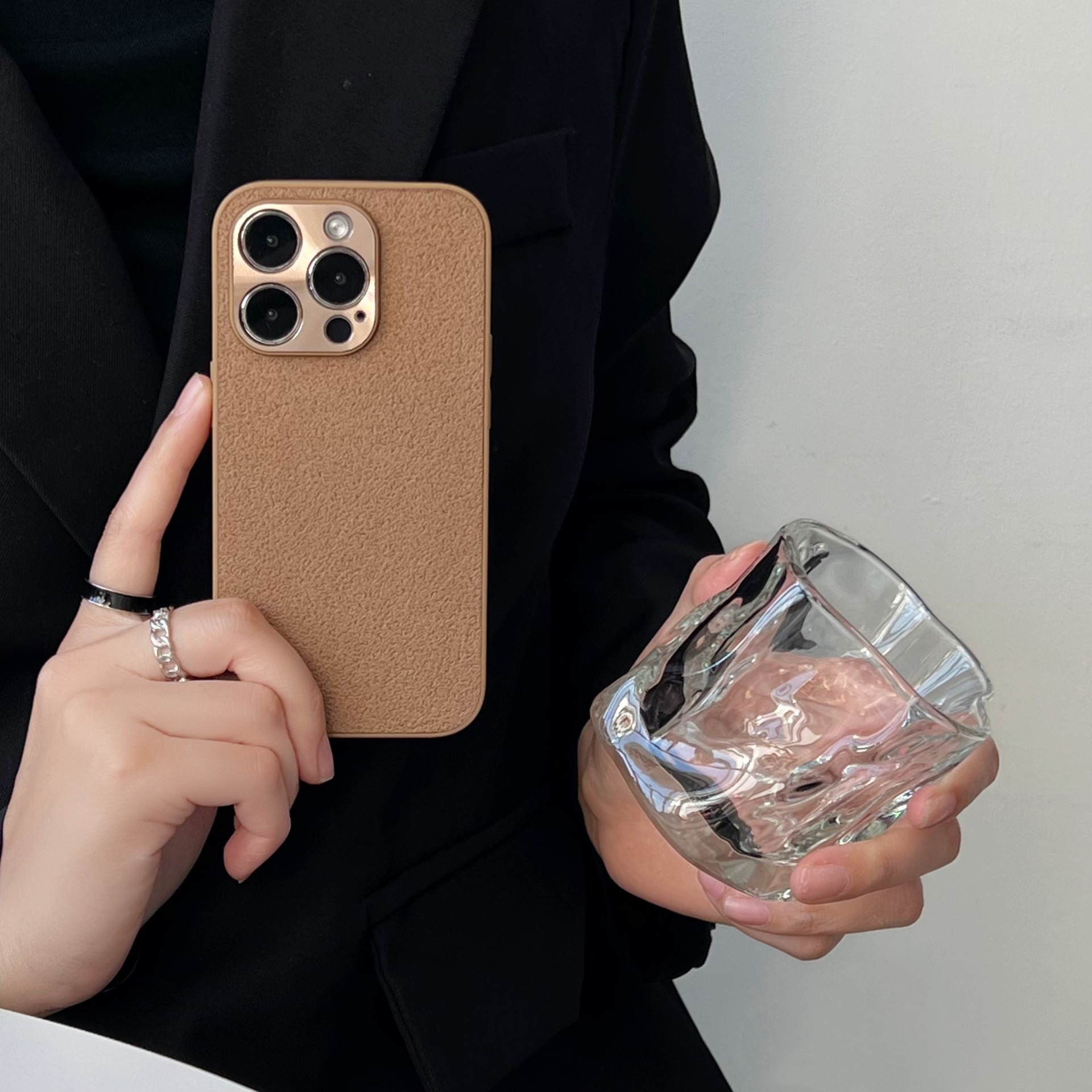 Otoño e invierno color sólido patrón de pozo de luna para Apple 16ProMax funda para teléfono móvil iphone14 simple 15 hombres y mujeres 13 todo incluido