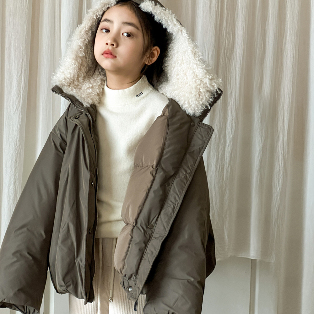 女童羽绒服2025新款冬装儿童大翻领连帽外套保暖洋气中大童面包服