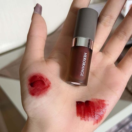 HERORANGE Japanese glossy mirror lip glaze, long-lasting whitening and not easy to fall off, clear and hydrating lipstick lip glaze