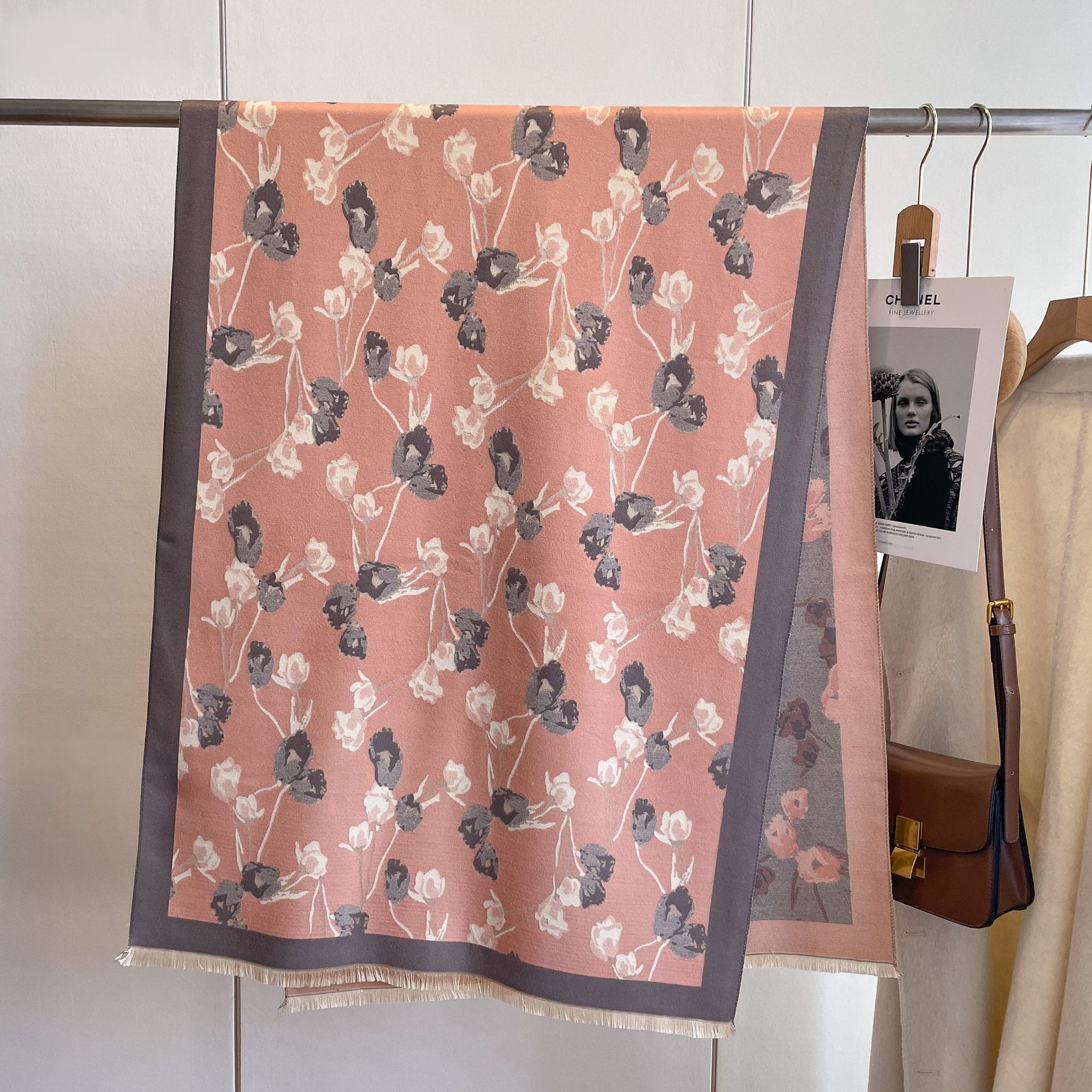 2023 nuevo clásico rosa estilo coreano versátil estudiante bufanda de cachemira engrosada de las mujeres habitación con aire acondicionado bufanda caliente