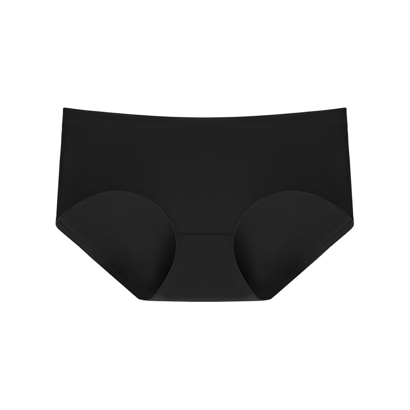 薄いタイプの無痕下着の女性の小胸は集まって大きい無鋼の輪を現して引き上げます。