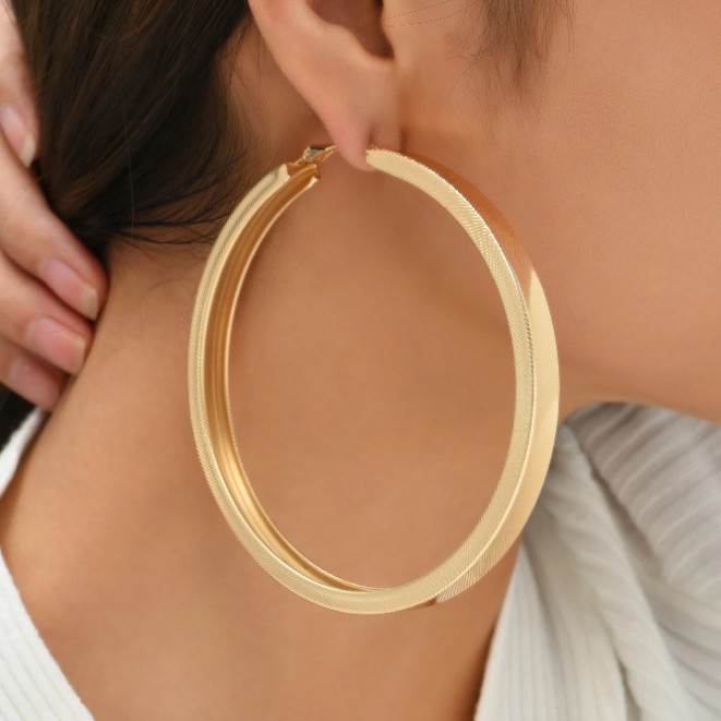 European and American Fashion Daily Wear Geometric Large Circle Earrings for Women, Stylish and Trendy Design Round Hoop Earrings for Women