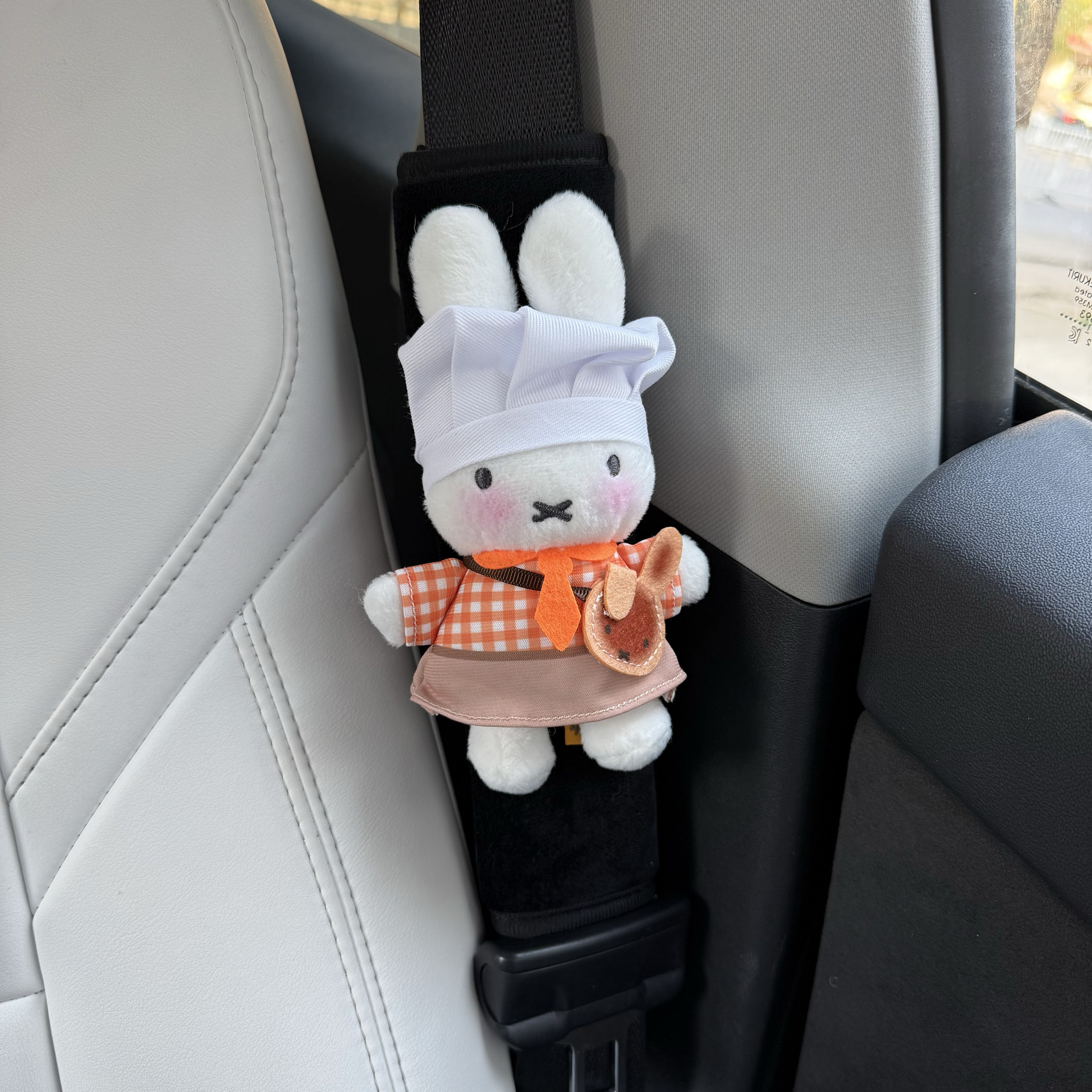 Car Seat Belt Shoulder Protector, Comfortable and Breathable, Anti-Strangle Protection for Long-Distance Use, Shoulder and Neck Safety Belt, Car Interior Supplies