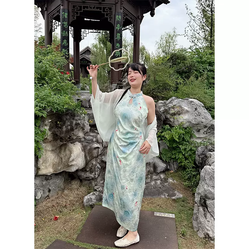 51569新中式复古国风改良挂脖套装2025夏季新款收腰显瘦大码旗袍