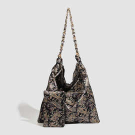 慵懒风印花链条托特包女式2026新款潮大容量上班通勤单肩帆布包女