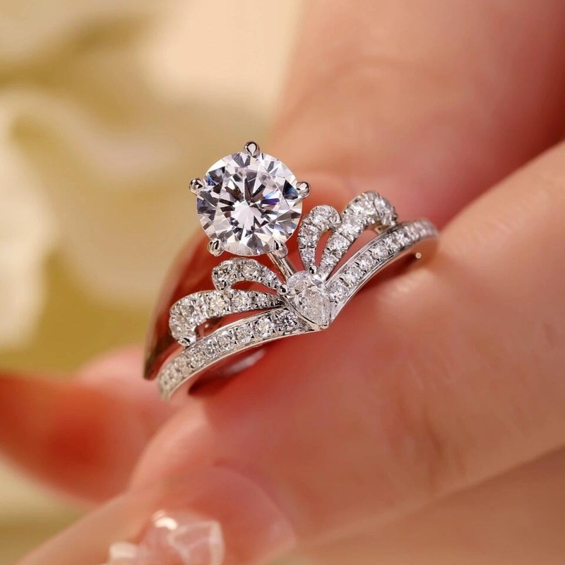 1 karat Coronation Chuxu Crown Ring Women's Full Diamond Simulation Moissanite Cultivation Artificial Diamond Ring Engagement Ring
