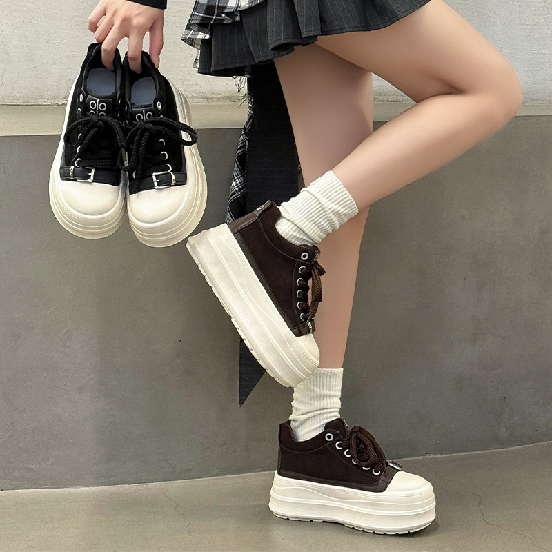 美拉德配色面包鞋女2025年秋冬加绒保暖厚底小个子板鞋真皮休闲鞋