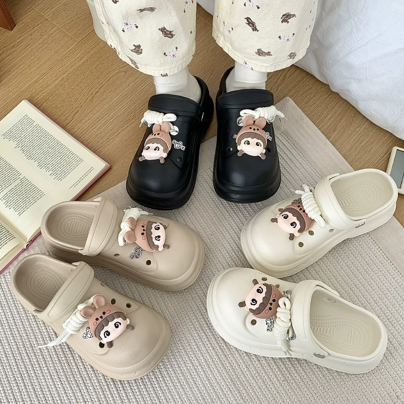 Можно носить обувь с толстым дном на ремешке