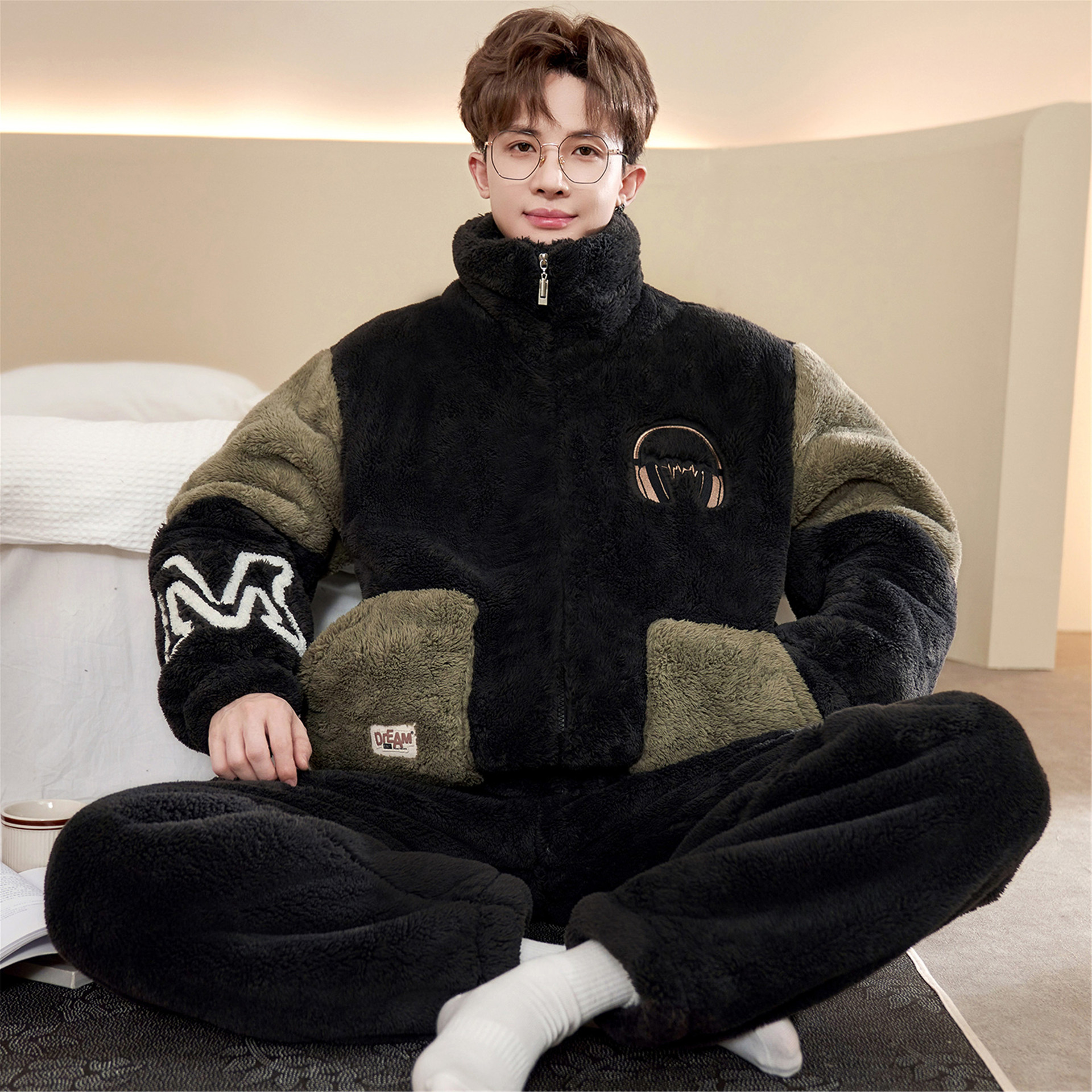 Teen Pajamas Men's Autumn and Winter Zipper Coral Velvet Thickeneded High School Students 20-Year-Old Big Boys Warm Home Clothes