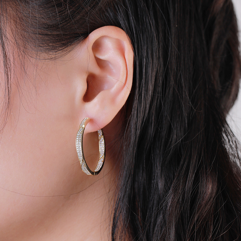 Xuping joyería aretes de aleación europea y americana temperamento femenino círculo rojo orejas nuevas joyerías de orejas geometría