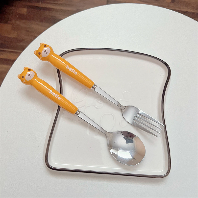 노란 곰 숟가락