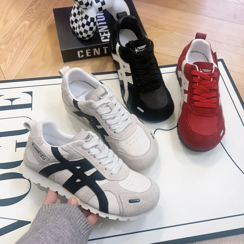 Autumn new collection: 2026 women’s white leather shoes, comfortable, non-slip, versatile, and suitable for casual and sporty wear Autumn new collection: 2026 women’s white leather shoes, comfortable, non-slip, versatile, and suitable for casual and sporty wear