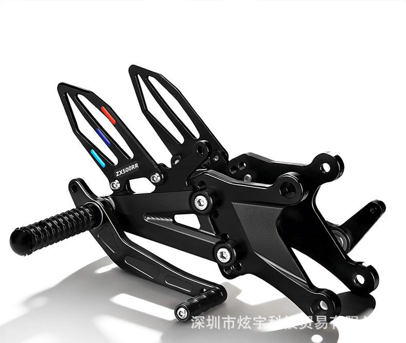 Suitable for Zhang Xue 500Rr Motorcycle Modification Parts, Multi-Hole Adjustable Aluminum Alloy Footrests for Zhang Xue 500Rr, Elevated Footrests