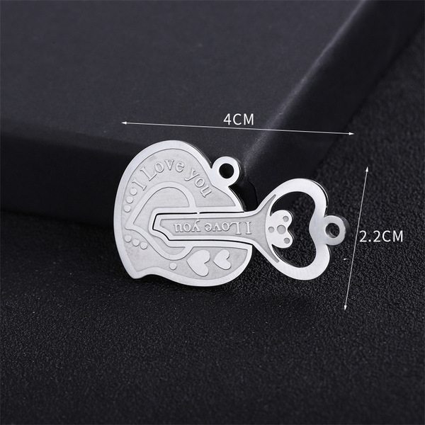 Pendant heart-shaped for men and women