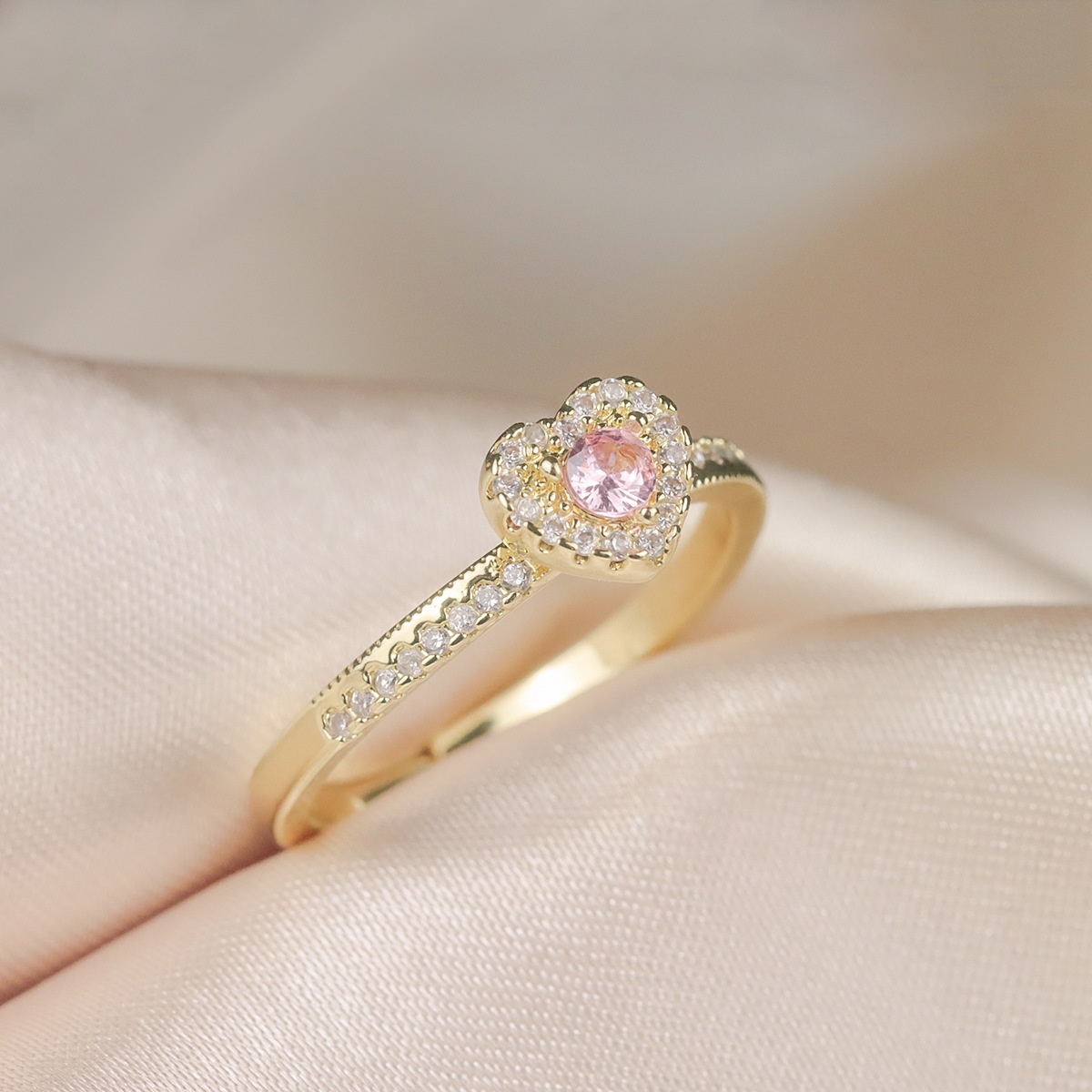6g Weight Rhinestones Inlay Material Rings Classification 1 Piece Quantity Holiday, Daily Occasion Copper Material Heart Shape Pattern Women's Gender Inlay Design Simple Style, Classic Style Style Copper Simple Style Classic Style Inlay Heart Shape Rhinestones Rings 3