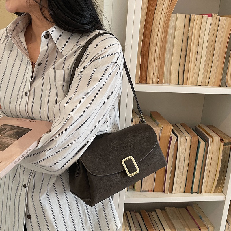 Nichezhong bolso de lujo ligero multicapa para mujeres 2026 nuevo estilo retro universal bolso de almohada de viaje diario mochila