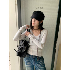 誉一新款2025秋季韩系气质百搭针织衫女V领收腰显瘦长袖上衣c1352
