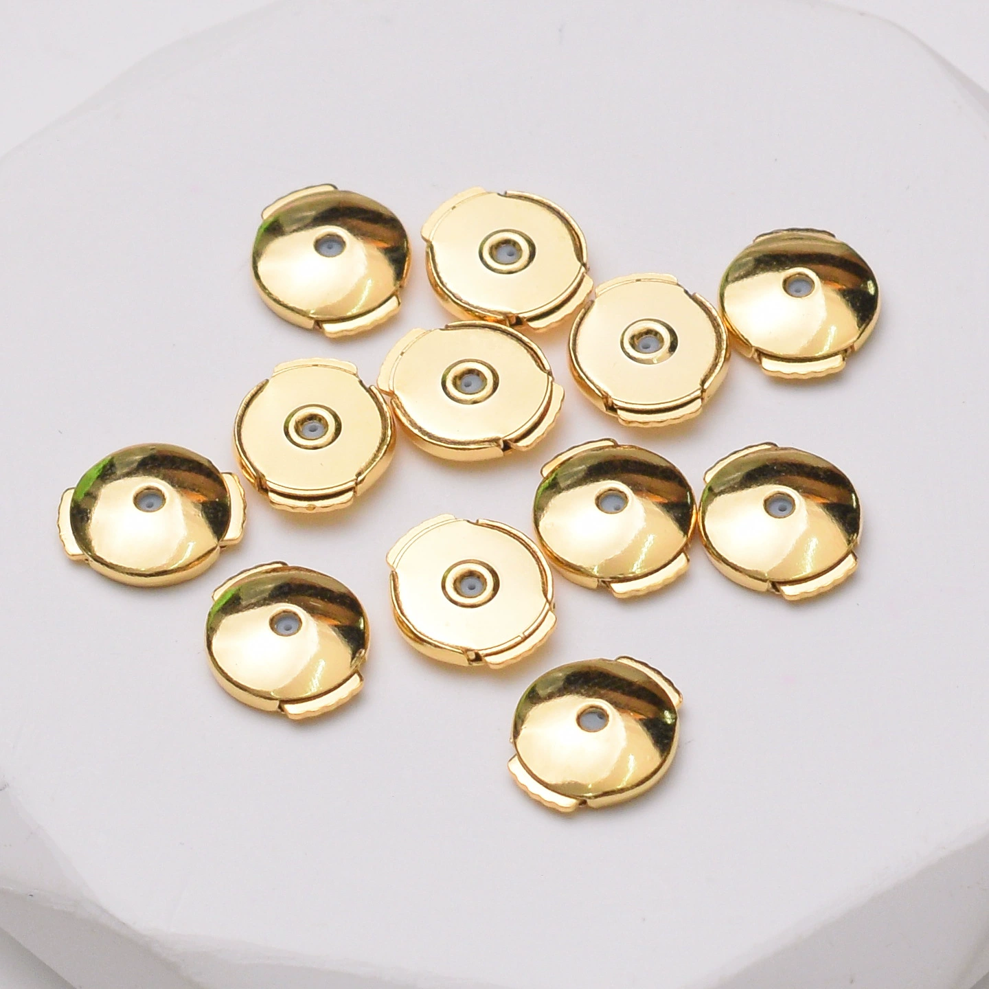 Big earrings, universal silicone material, accessories, 18 carat