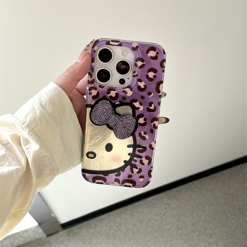 El lazo de la cadena del gato con estampado de leopardo es adecuado para Apple 15promax nueva funda para teléfono iPhone 16/15pro 14
