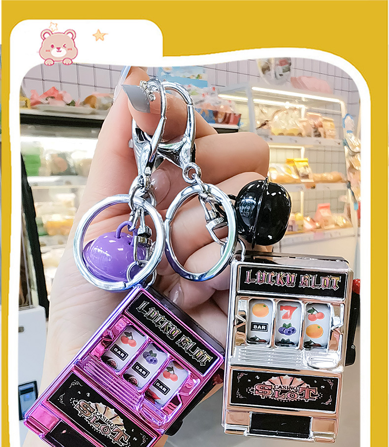 35g Weight Bag Pendant, Keychain Classification Cute Game Console Plastic Unisex Bag Pendant Keychain
