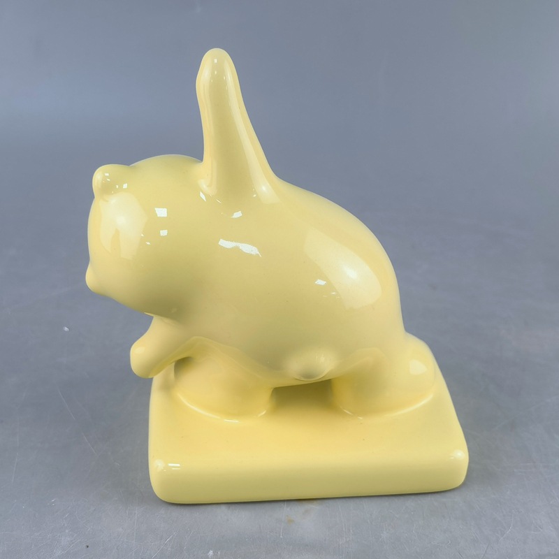 Cerámica creativa caballo mecedor decoración función de mesa de oso decoración de escritorio porche mesa de té decoración de estudio encantador regalo transoceánico