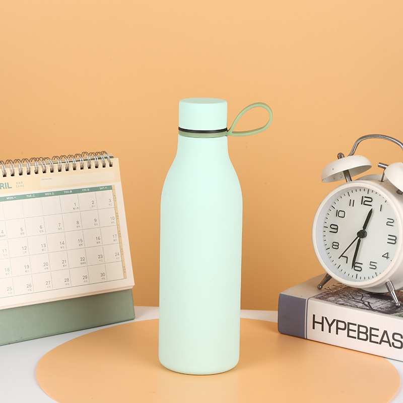 Comercio exterior transfronterizo botella de boca pequeña de acero inoxidable termo frasco de vacío de doble capa creativo moda conveniente olla deportiva