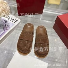 2025新款居家厚底印花博肯包头凉拖外穿真皮反面绒松糕拖鞋女穆勒