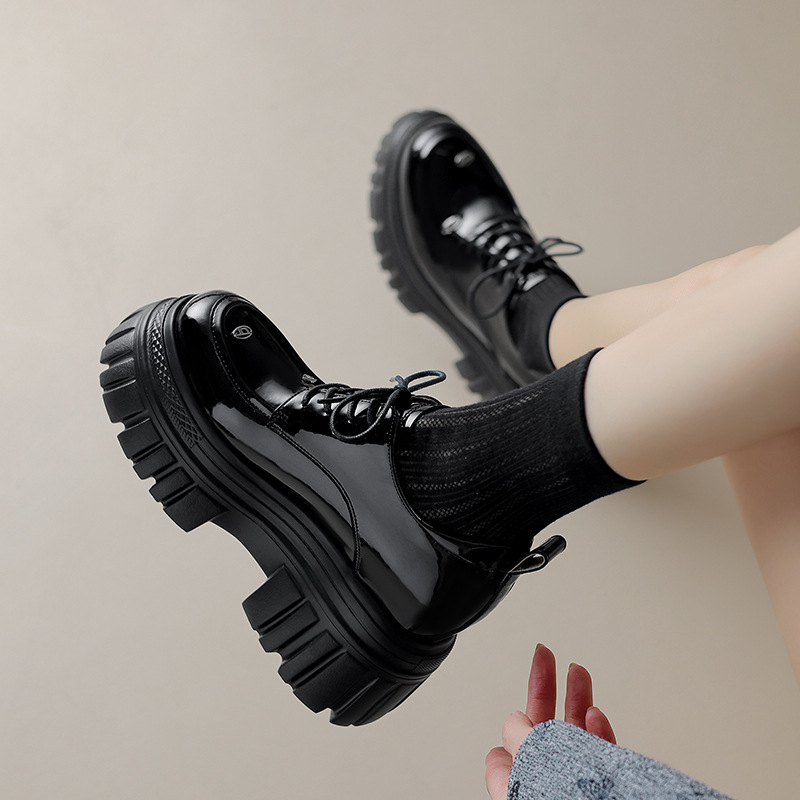 Giày loafer nữ đế xuồng dây buộc phong cách Anh quốc — màu đen