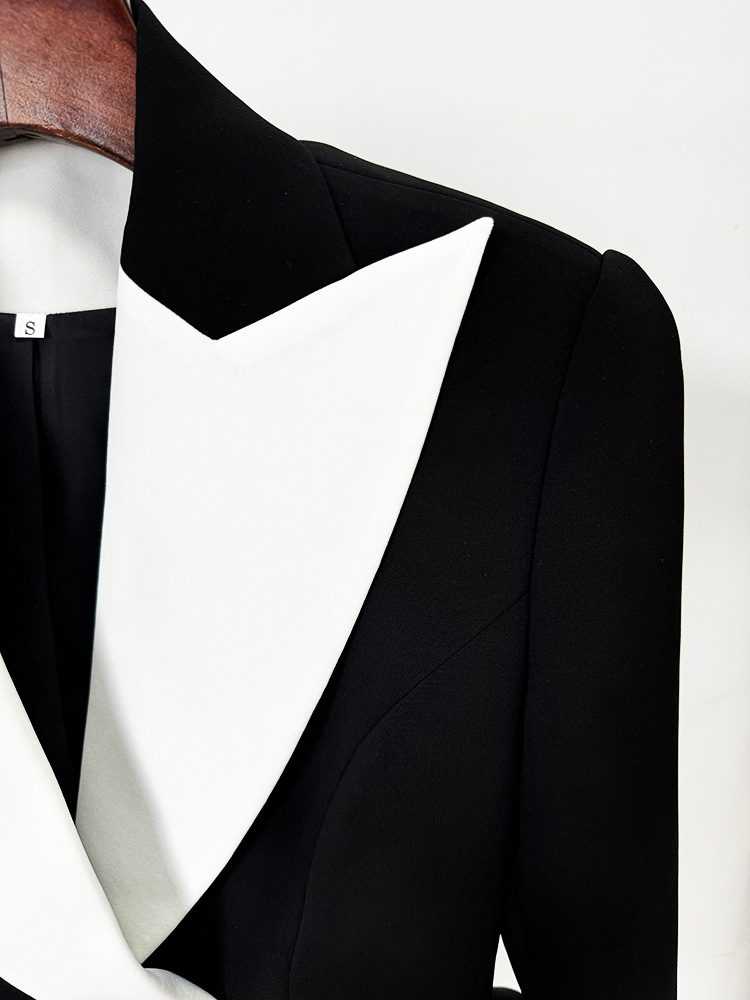 short blazer with contrast ties