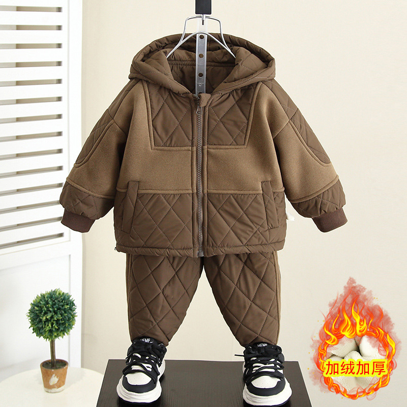 6687 Traje de invierno para niños 2025 nuevo estilo estilo estilo occidental cosido chaqueta acolchada de algodón de dos piezas bebé más terciopelo