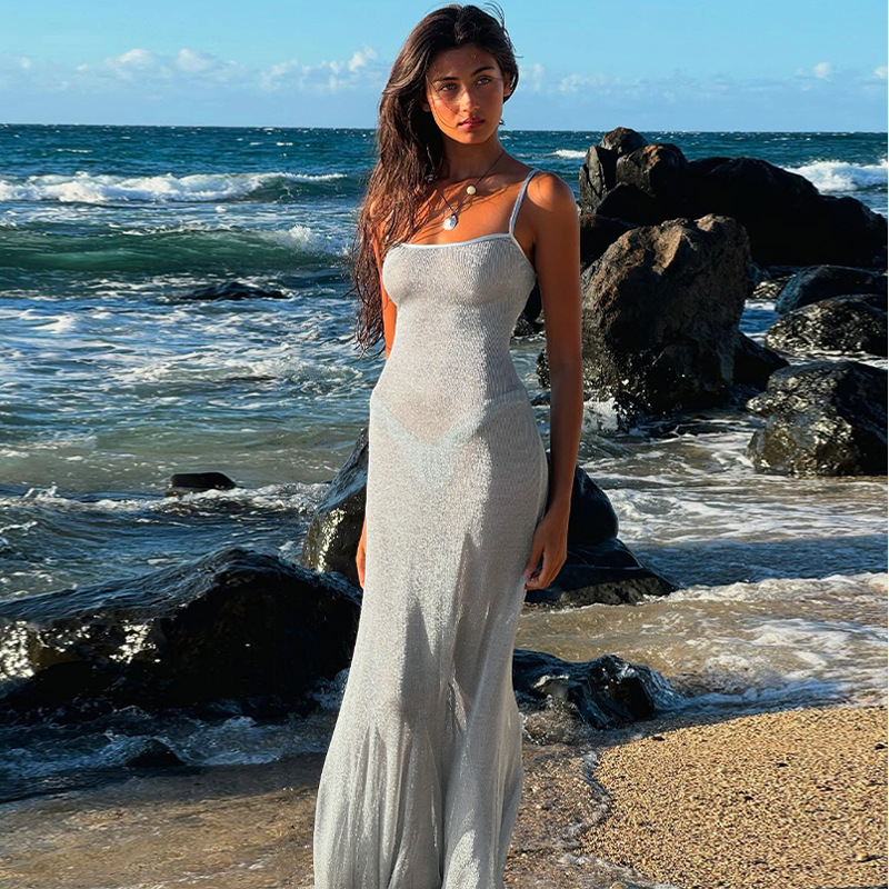 欧美个性闪闪无袖气质吊带连衣裙2025夏季新款设计感修收腰包臀裙