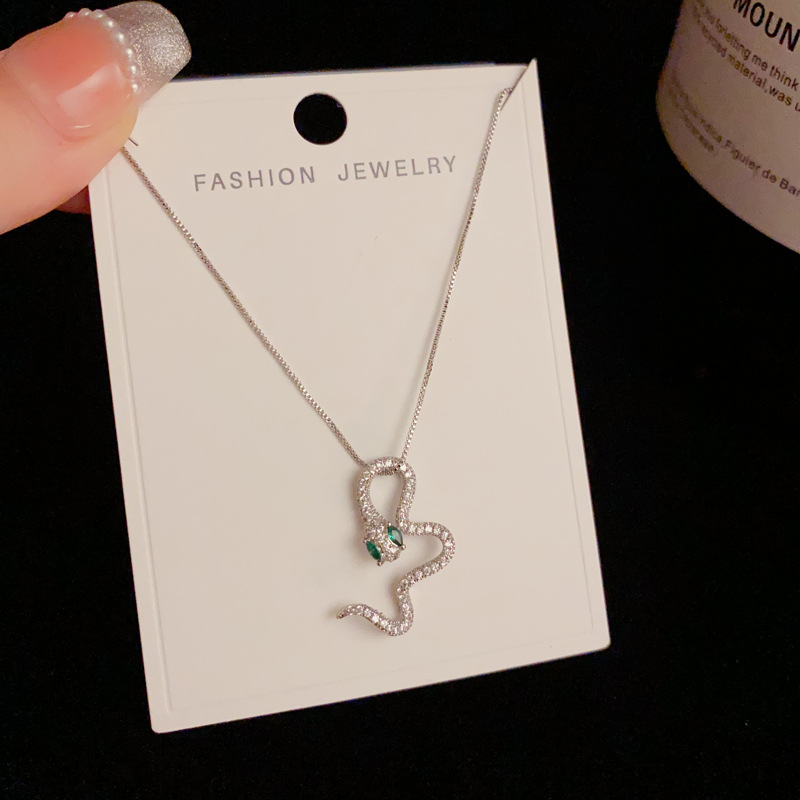 Zircon Snake Necklace, Personalized Fashion Collarbone Chain_voghion.com