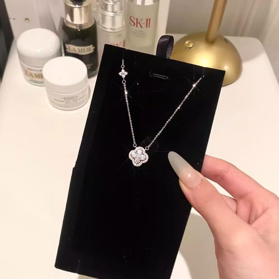 French Style Sparkling Zircon Four-leaf Clover Necklace Women_voghion.com
