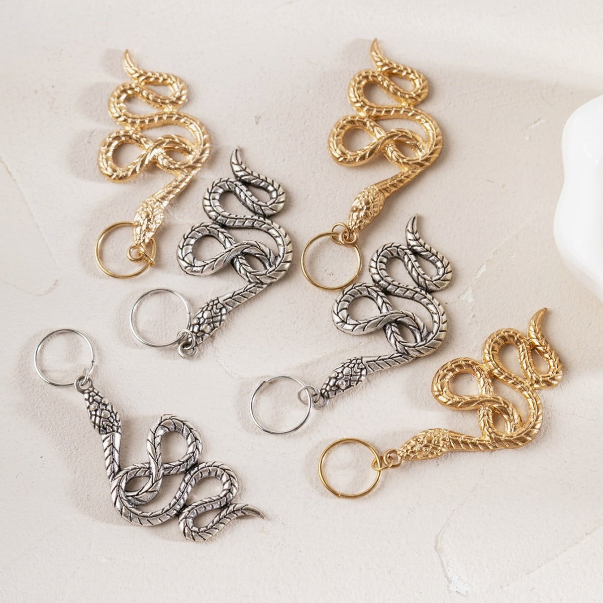 Moda europea y americana elegante accesorios para el cabello estilo étnico espiral horquilla anillo de pelo updo tocado en forma de serpiente trenza sucia hebilla de pelo irlandés image 3