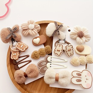 I 72459 Fluffy Flower Hair Clip �̲�ɫ�l�A �W���L��羳���R