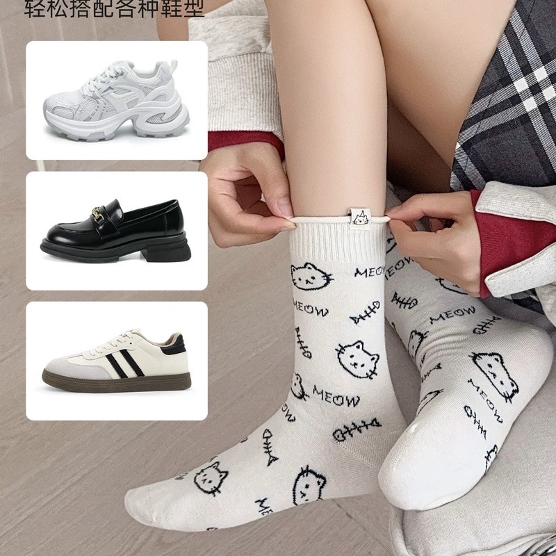 kiti小猫秋季新款袜子女韩可爱卡通潮袜百搭无骨中筒袜舒适女袜|undefined