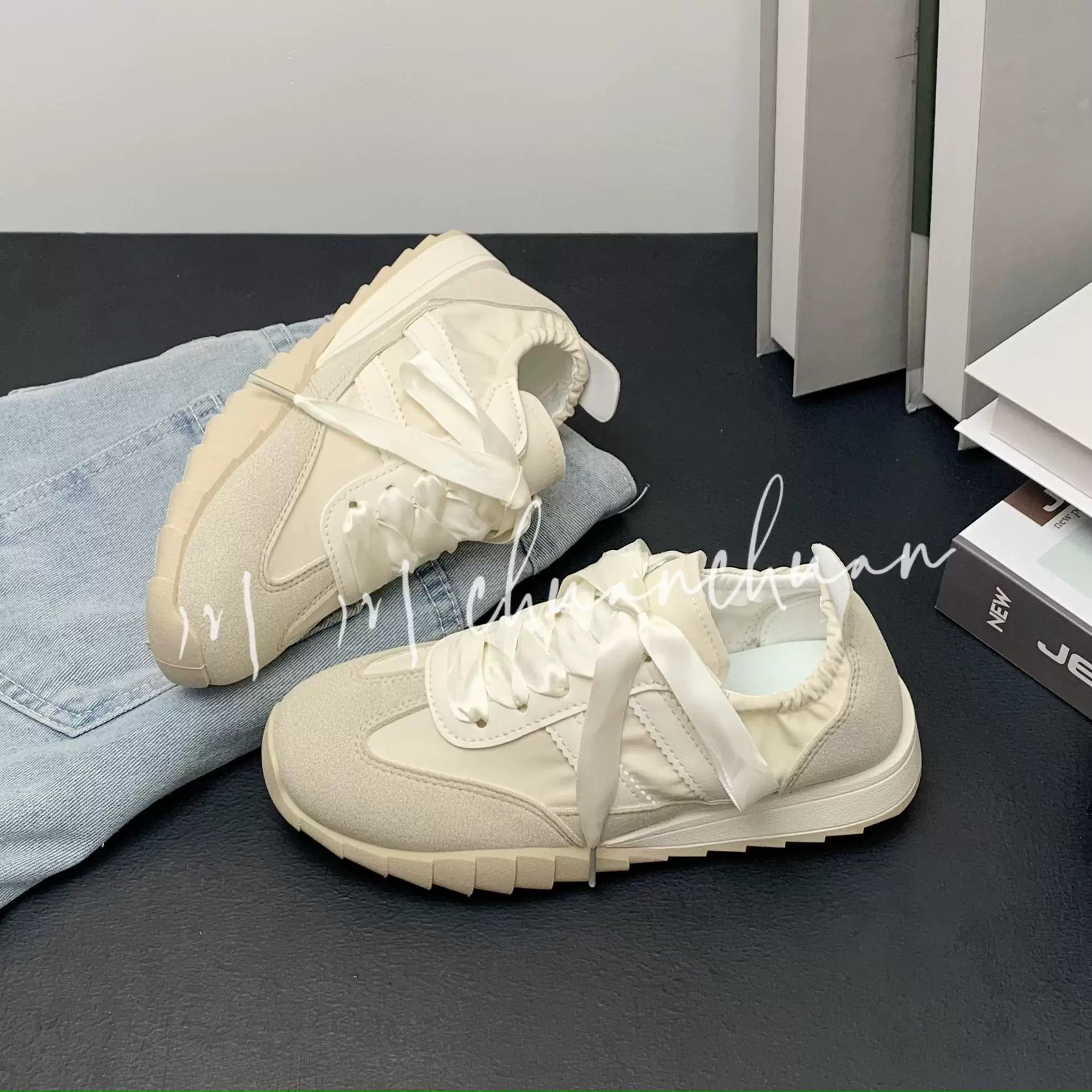 Спот 2024 по весне новая тонкая дышащая обувь для арганда женские кроссовки F2411